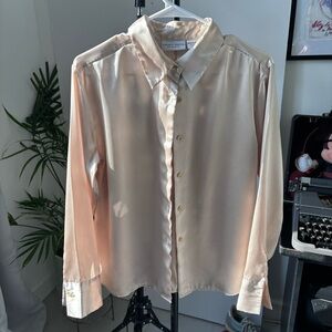 Jaclyn Smith Classic Vintage Champagne Satin Button Down Blouse Size Medium